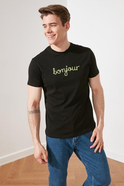 men's t-shirts trendyol men 's regular fit short sleeves embroidered t-shirt tmnss21ts2412, White;black
men's t-shirts trendyol men 's regular fit short sleeves embroidered t-shirt tmnss21ts2412, White;black