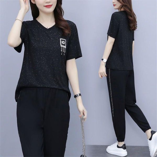 women's tracksuits 5xl casual plus size black tracksuit women summer short sleeve pullover + stripe length pants suit 2 piece sets 202, Gray
women's tracksuits 5xl casual plus size black tracksuit women summer short sleeve pullover + stripe length pants suit 2 piece sets 202, Gray