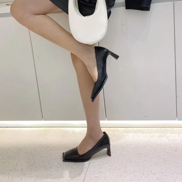 fashion women pumps square toe shallow slip on pumps thick high heels office shoes woman blue/black/white fashion party shoes 210513
fashion women pumps square toe shallow slip on pumps thick high heels office shoes woman blue/black/white fashion party shoes 210513