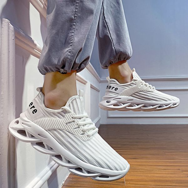 wholesale 2021 running shoes for men women sport super light breathable triple white blue outdoor sneakers eur 39-44 wy02-h917
wholesale 2021 running shoes for men women sport super light breathable triple white blue outdoor sneakers eur 39-44 wy02-h917