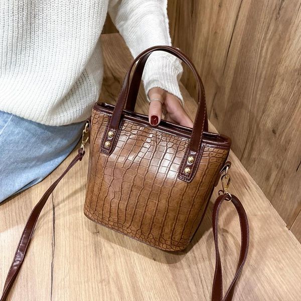 evening bags women luxury handbags bucket 2021 fashion bag vintage travel and shopping handbag ladies crossbody packag
evening bags women luxury handbags bucket 2021 fashion bag vintage travel and shopping handbag ladies crossbody packag