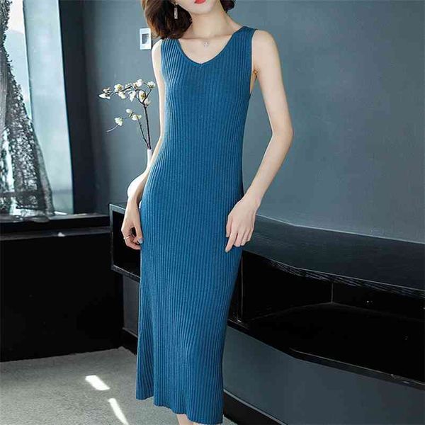 basic solid sleeveless elastic knitted dress women summer v-neck slim mid-length female elegant large size clothing 210522, Black;gray
basic solid sleeveless elastic knitted dress women summer v-neck slim mid-length female elegant large size clothing 210522, Black;gray