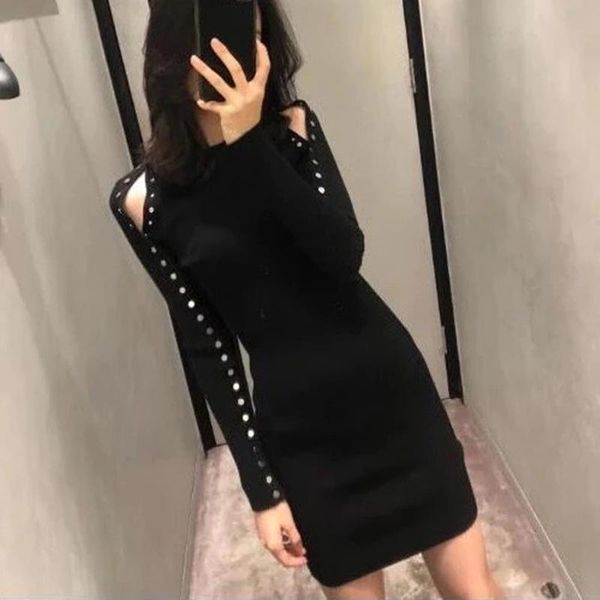 casual dresses outfit thin goddess temperament cultivate off-the-shoulder black secret bottons decoration long sleeve knit dress, Black;gray
casual dresses outfit thin goddess temperament cultivate off-the-shoulder black secret bottons decoration long sleeve knit dress, Black;gray