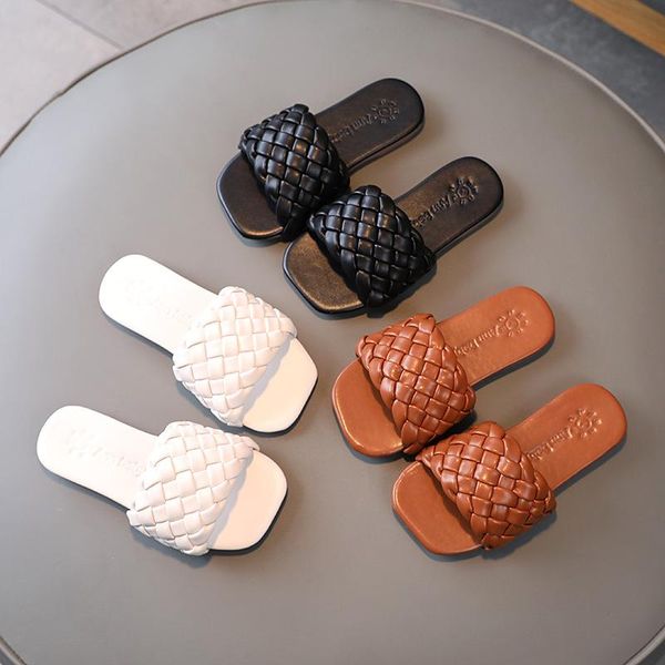 slipper 2021 summer kids shoes girls weave flat children indoor baby beach out side slippers household slides black, Black;grey
slipper 2021 summer kids shoes girls weave flat children indoor baby beach out side slippers household slides black, Black;grey