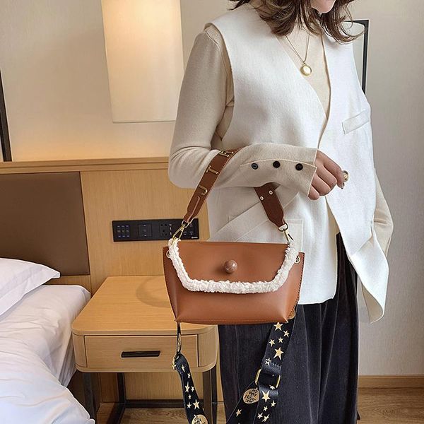 women's premium texture luxury shoulder bag 2021 fashion designer cover handbag messenger purses and handbags cross body
women's premium texture luxury shoulder bag 2021 fashion designer cover handbag messenger purses and handbags cross body