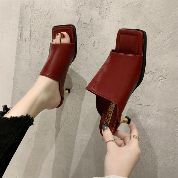 pointed stiletto solid color ladies slippers for summer wear casual simple open-toed high heels comfortable., Black
pointed stiletto solid color ladies slippers for summer wear casual simple open-toed high heels comfortable., Black