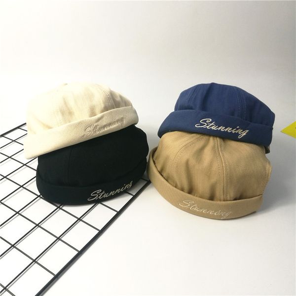 thin brimless melon skin landlord street hip hop man rogue sailor yuppie hat, Black;white
thin brimless melon skin landlord street hip hop man rogue sailor yuppie hat, Black;white