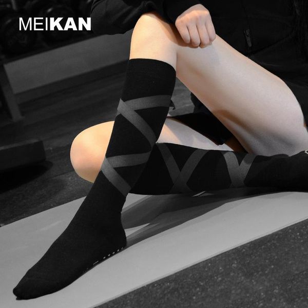 sports socks mkyg1808 meikang brand women long tube yoga with strap ant-skid wear-resistant high-quality dance pilates floor, Black
sports socks mkyg1808 meikang brand women long tube yoga with strap ant-skid wear-resistant high-quality dance pilates floor, Black