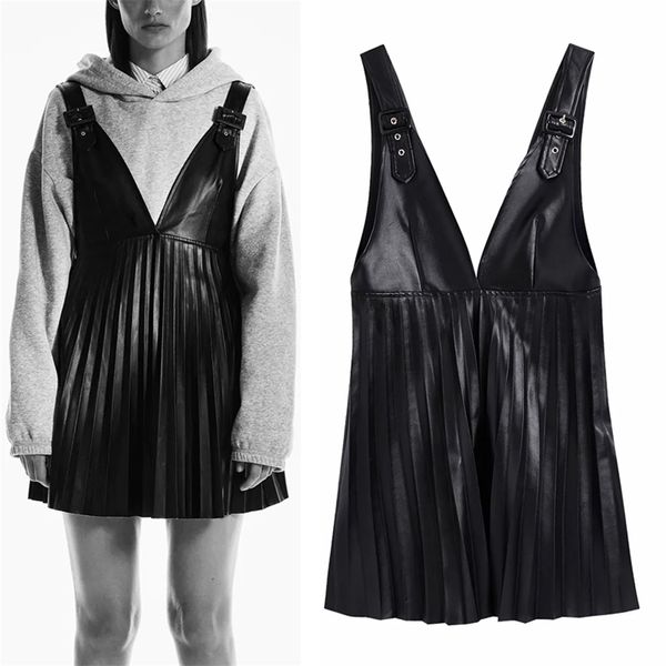faux leather black pleated skirt women vintage pinafore v neck mini woman adjustable straps a line s 210519
faux leather black pleated skirt women vintage pinafore v neck mini woman adjustable straps a line s 210519
