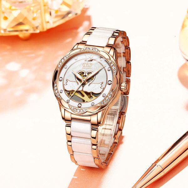 watch daybird swan automatic mechanical ceramic female fritillaria inlaid with diamond, Slivery;brown
watch daybird swan automatic mechanical ceramic female fritillaria inlaid with diamond, Slivery;brown