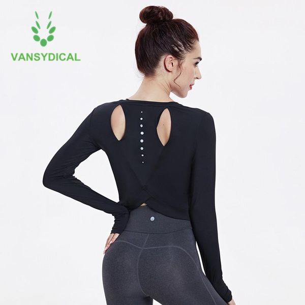sports workout cropped women gym yoga shirts open back long sleeve reflective dot fitness training jogging t-shirts outfits, White;red
sports workout cropped women gym yoga shirts open back long sleeve reflective dot fitness training jogging t-shirts outfits, White;red