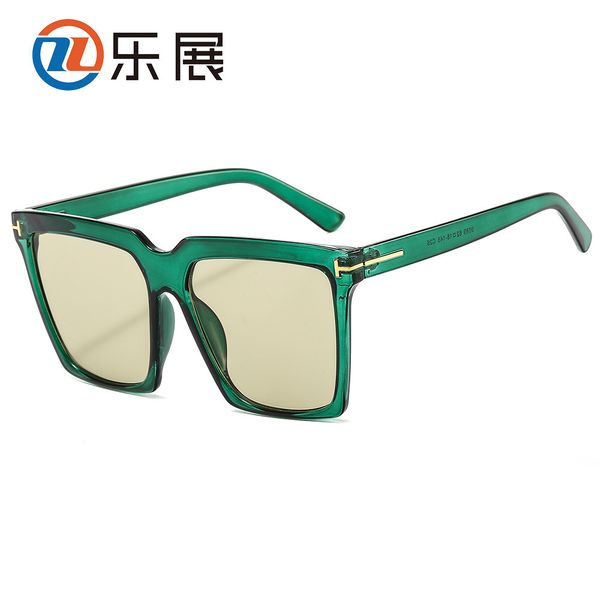 oversize square sunglasse women 2020 large frame sun galsses female shades uv400 new fashion wholesale, White;black
oversize square sunglasse women 2020 large frame sun galsses female shades uv400 new fashion wholesale, White;black