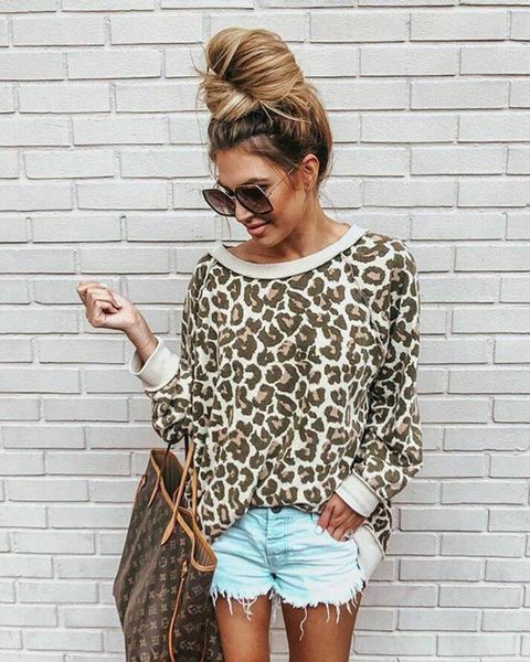 women's sweaters fashion long sleeve loose leopard lady winter warm streetwear sweater casual women blouse pullover korean clothes, White;black
women's sweaters fashion long sleeve loose leopard lady winter warm streetwear sweater casual women blouse pullover korean clothes, White;black