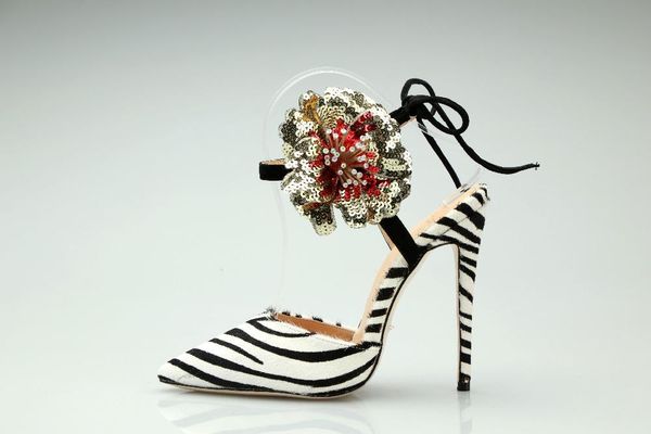 summer word with leopard stiletto high heel sandals lace rhinestone pointed baotou female banquet dress sh, Black
summer word with leopard stiletto high heel sandals lace rhinestone pointed baotou female banquet dress sh, Black