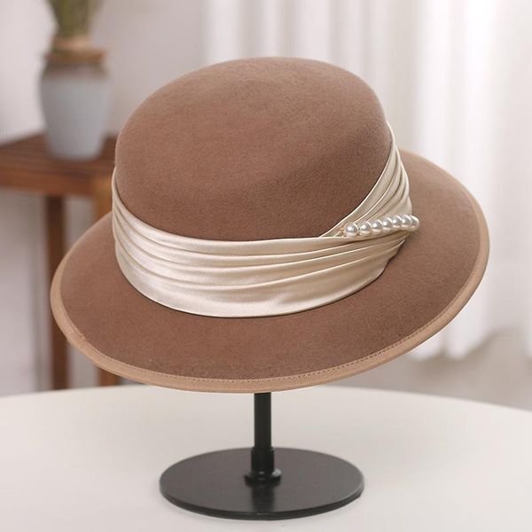 stingy brim hats french100% wool fedora for women autumn winter british ladies hat retro wide jazz simple flat top, Blue;gray
stingy brim hats french100% wool fedora for women autumn winter british ladies hat retro wide jazz simple flat top, Blue;gray