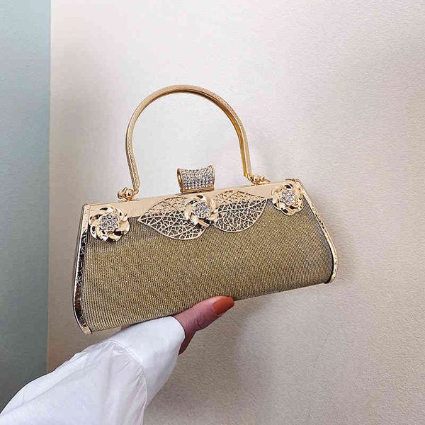 fashion metal dinner women's gold silk handbag sky star high grade banquet bag evening dress
fashion metal dinner women's gold silk handbag sky star high grade banquet bag evening dress