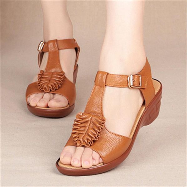 dress shoes summer women genuine leather cowhide med-wedged peep toe buckle non-slip plus size ladies sandals mothers sandalias mujer, Black
dress shoes summer women genuine leather cowhide med-wedged peep toe buckle non-slip plus size ladies sandals mothers sandalias mujer, Black