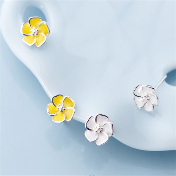 s925 tremella nail women's stud korean version small fresh and lovely five petal sweet artistic flower temperament earrings, Golden;silver
s925 tremella nail women's stud korean version small fresh and lovely five petal sweet artistic flower temperament earrings, Golden;silver