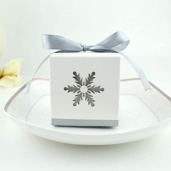gift wrap lovely snowflake candy box with rabbon winter theme favor food for wedding party
gift wrap lovely snowflake candy box with rabbon winter theme favor food for wedding party
