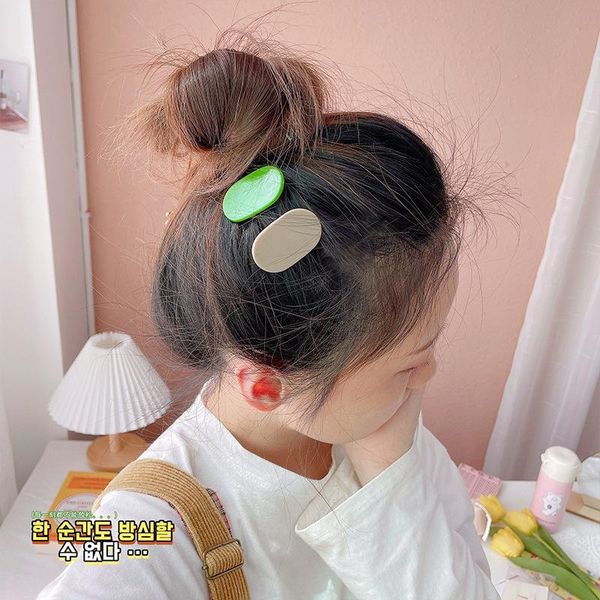 hair accessories morandi oval hairpin simple side bangs clip korean temperament lovely duck beak, Slivery;white
hair accessories morandi oval hairpin simple side bangs clip korean temperament lovely duck beak, Slivery;white