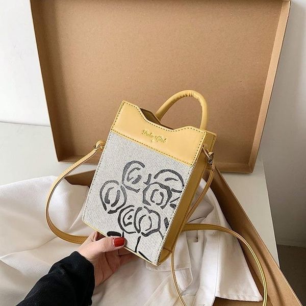 cross body fashion mobile phone bag 2021 small square simple trendy one-shoulder women's
cross body fashion mobile phone bag 2021 small square simple trendy one-shoulder women's