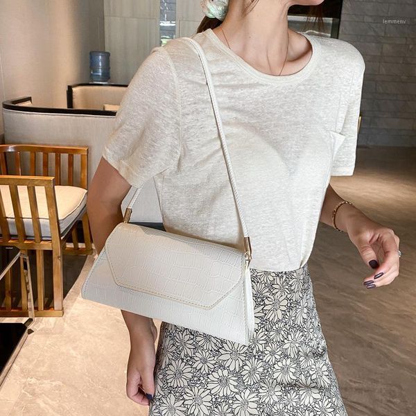 evening bags retro casual shopping bag fashion exquisite lady handbag shoulder solid color 20211
evening bags retro casual shopping bag fashion exquisite lady handbag shoulder solid color 20211