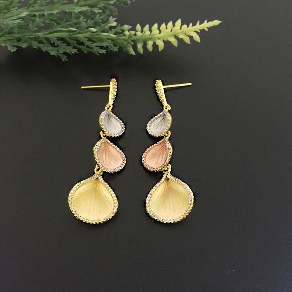 stud lanyika jewelry fashion distinctive leaf sandblasting full micro inlay plated banquet gift, Golden;silver
stud lanyika jewelry fashion distinctive leaf sandblasting full micro inlay plated banquet gift, Golden;silver
