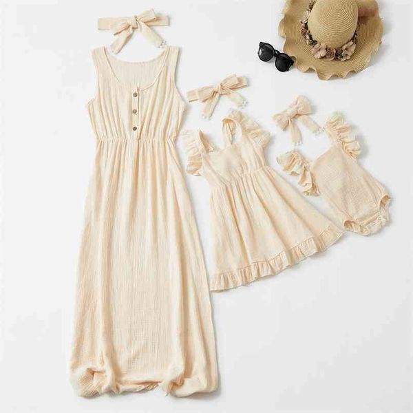 mother daughter matching dress family clothes baby romper girl mommy and me qt1977 210724, Blue
mother daughter matching dress family clothes baby romper girl mommy and me qt1977 210724, Blue