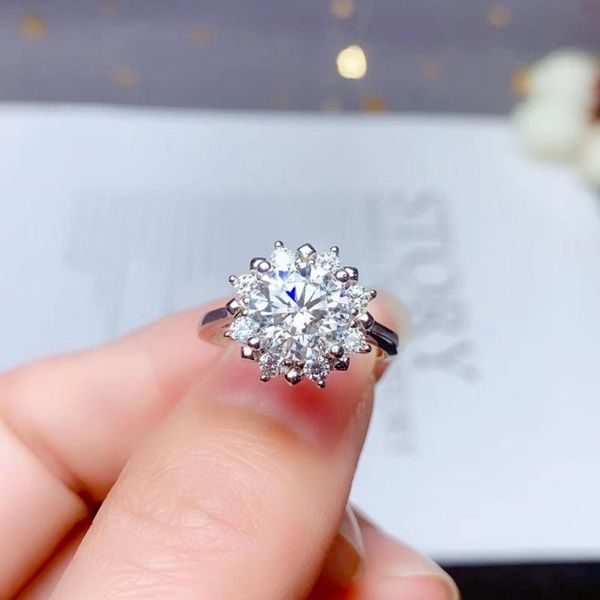 cluster rings colife jewelry fashion moissanite ring for daily wear 925 silver 1ct 2ct 3ct d color vvs1 grade, Golden;silver
cluster rings colife jewelry fashion moissanite ring for daily wear 925 silver 1ct 2ct 3ct d color vvs1 grade, Golden;silver