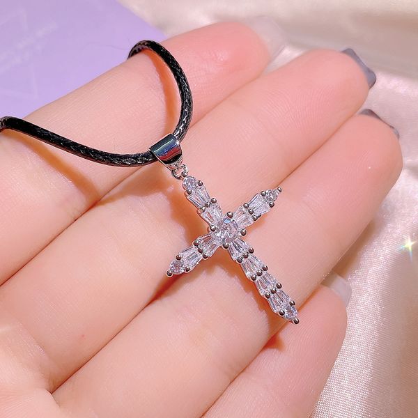 choucong brand cross pendant sweet cute simple fashion jewelry 925 sterling silver t princess cut white z cz diamond gemstones women wedding 
choucong brand cross pendant sweet cute simple fashion jewelry 925 sterling silver t princess cut white z cz diamond gemstones women wedding