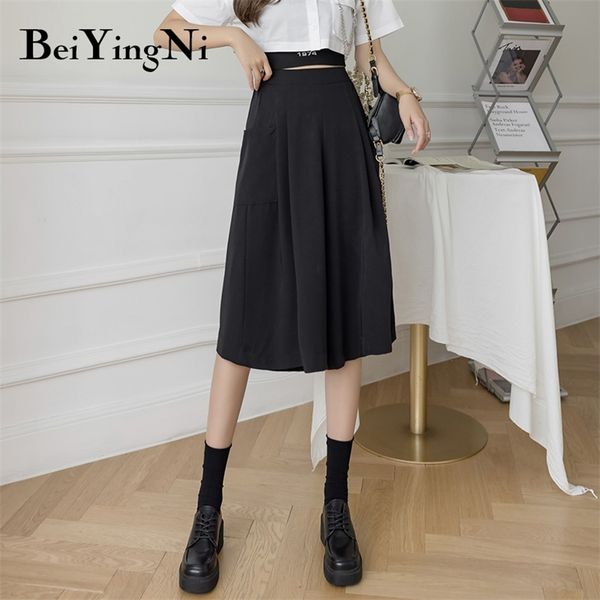 summer fashion knee-length wide leg short pants women black irregular vintage casual shorts female streetwear 5xl 210506, Black;white
summer fashion knee-length wide leg short pants women black irregular vintage casual shorts female streetwear 5xl 210506, Black;white