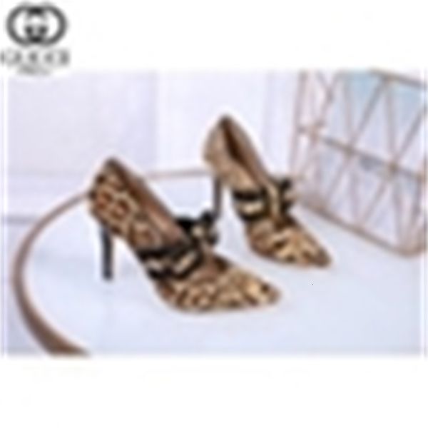 mules sneakers designer loafers luxury shoes women slides pumps high ballerinas heels dress sandals slippers x5w9, Black;white
mules sneakers designer loafers luxury shoes women slides pumps high ballerinas heels dress sandals slippers x5w9, Black;white