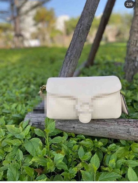 kuojia new women's c family trend cloud bag shuiyuan xizi yuya same style fangbao koojia one shoulder messenger crossbody bag ysj
kuojia new women's c family trend cloud bag shuiyuan xizi yuya same style fangbao koojia one shoulder messenger crossbody bag ysj