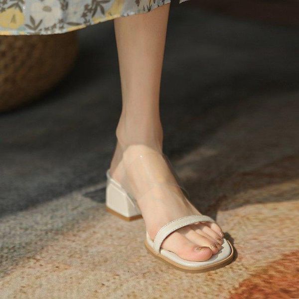 slippers shoes casual big size low slides square heel luxury summer block rome pu patent leather fabric fashion scandals hoof, Black
slippers shoes casual big size low slides square heel luxury summer block rome pu patent leather fabric fashion scandals hoof, Black