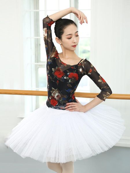 ballet warm-up autumn dance jacket body exercises bodysuit middle sleeve overalls women practice clothes stage wear, Black;red
ballet warm-up autumn dance jacket body exercises bodysuit middle sleeve overalls women practice clothes stage wear, Black;red
