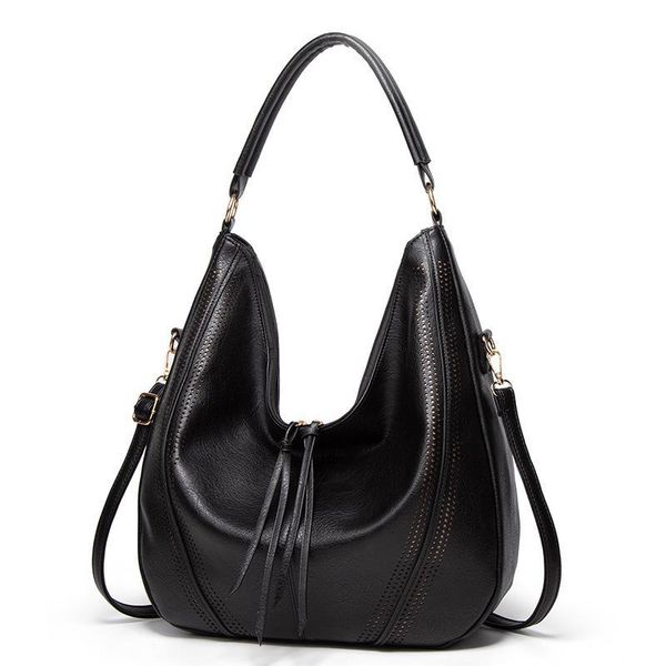 2021 selling foreign trade new style hands tassel hollow one-shoulder lady big bag casual
2021 selling foreign trade new style hands tassel hollow one-shoulder lady big bag casual