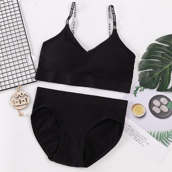bras 1set nylon breathable women underwear seamless fitness crop active wear lingerie english letter sling, Red;black
bras 1set nylon breathable women underwear seamless fitness crop active wear lingerie english letter sling, Red;black