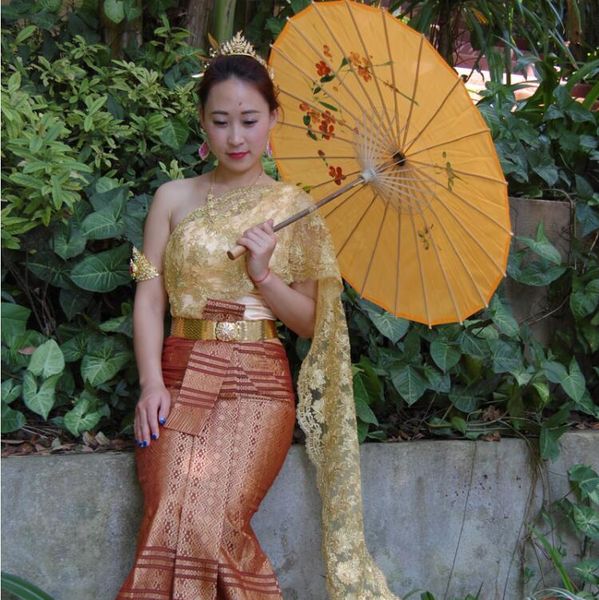 thai traditional spring autumn stand collar dress purple red coffee el welcome uniform club annual meeting activity clothes ethnic clothing
thai traditional spring autumn stand collar dress purple red coffee el welcome uniform club annual meeting activity clothes ethnic clothing