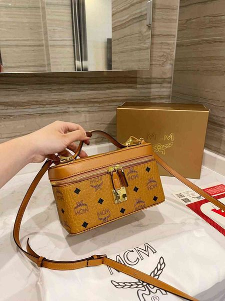 handbags women luxurys designers bags 2021 designer luxury satchel messenger handbag leather strum handbag purses totes mini crossbody bag q
handbags women luxurys designers bags 2021 designer luxury satchel messenger handbag leather strum handbag purses totes mini crossbody bag q