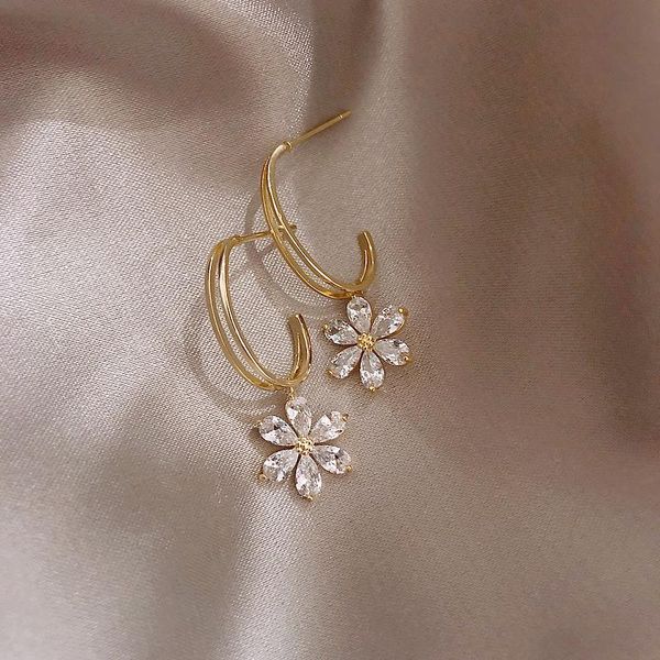 dangle & chandelier 2021 arrival crystal trendy plant women earrings sweet zircon petal bohemian drop jewelry, Silver
dangle & chandelier 2021 arrival crystal trendy plant women earrings sweet zircon petal bohemian drop jewelry, Silver
