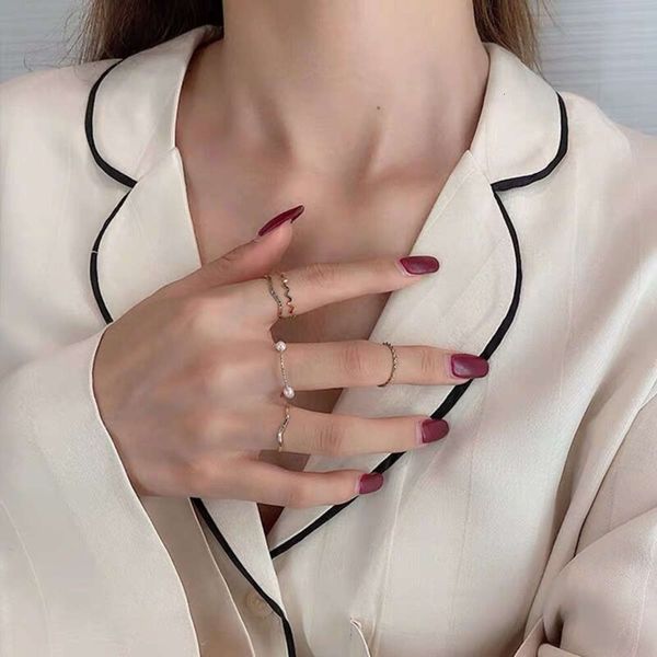 versatile temperament, beautiful wave pearl joint ring, simple fashion, personalized ring, Black
versatile temperament, beautiful wave pearl joint ring, simple fashion, personalized ring, Black