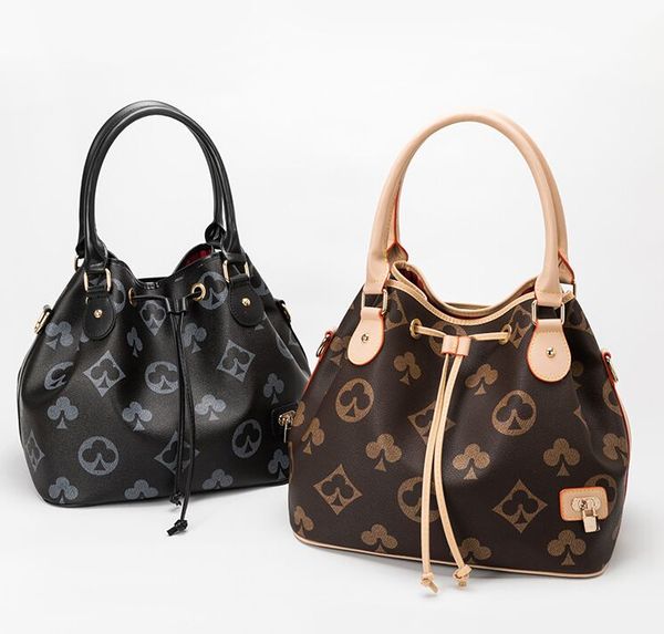 leather soho messenger crossbody bag designers handbags purses luxurys designer women bags
leather soho messenger crossbody bag designers handbags purses luxurys designer women bags