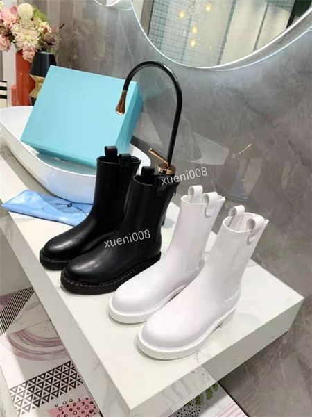 2022 designer rockoko boots women ankle martin boot biker knit stretch fabric shoes winter platform shoe fashion leather ly211121, Black
2022 designer rockoko boots women ankle martin boot biker knit stretch fabric shoes winter platform shoe fashion leather ly211121, Black