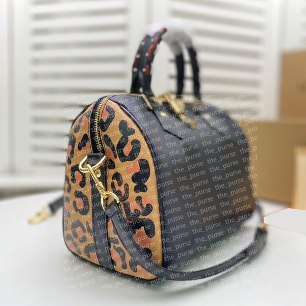 wild at heart boston bags 25cm leopard prints handbags animal print purses for sale
wild at heart boston bags 25cm leopard prints handbags animal print purses for sale
