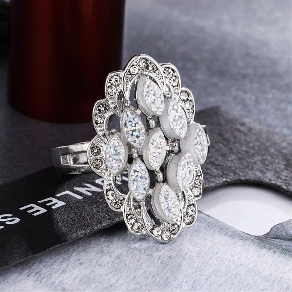 wedding rings fashion geometry exquisite zircon white ladies ring simple style jewelry gift wholesale, Slivery;golden
wedding rings fashion geometry exquisite zircon white ladies ring simple style jewelry gift wholesale, Slivery;golden