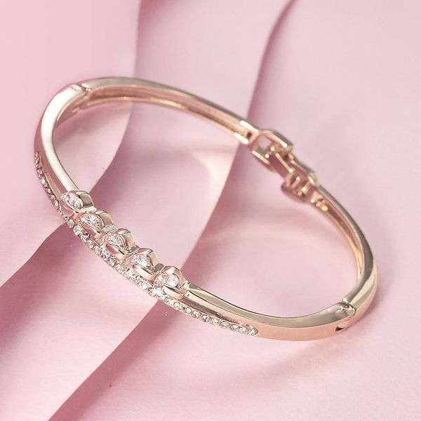bangle european and american toothed handicraft bracelets female ins style rhinestone bracelet for girls temperament jewelry gift 2021, Black
bangle european and american toothed handicraft bracelets female ins style rhinestone bracelet for girls temperament jewelry gift 2021, Black