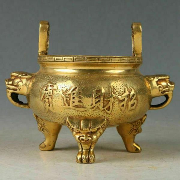 fragrance lamps exquisite brass hand-carved three foot incense burner qianlong mark statues for decoration collection ornaments
fragrance lamps exquisite brass hand-carved three foot incense burner qianlong mark statues for decoration collection ornaments
