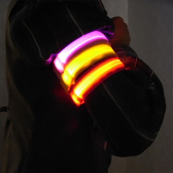 outdoor led light luminous belt glowing bracelets wristbands for sports night running joggers cycling arm strap band elbow & knee pads, Black;gray
outdoor led light luminous belt glowing bracelets wristbands for sports night running joggers cycling arm strap band elbow & knee pads, Black;gray