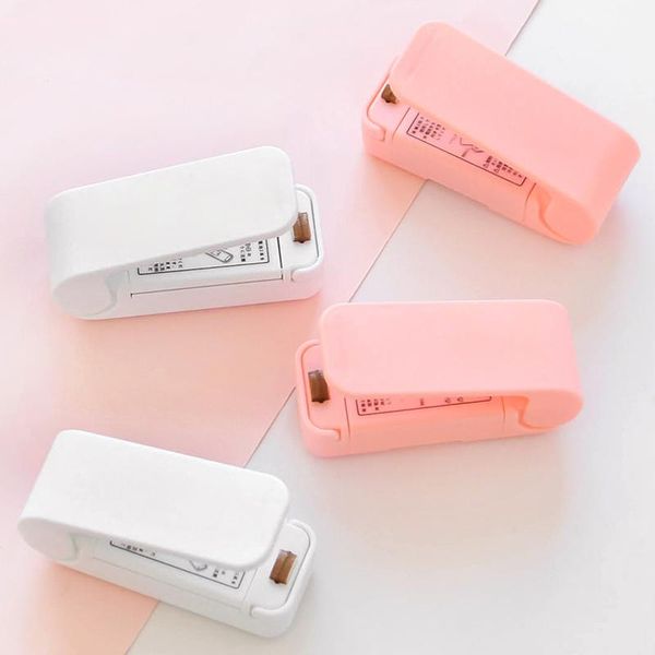 household portable mini heat handheld sealing machine for snack kitchen accessories ow bag clips
household portable mini heat handheld sealing machine for snack kitchen accessories ow bag clips