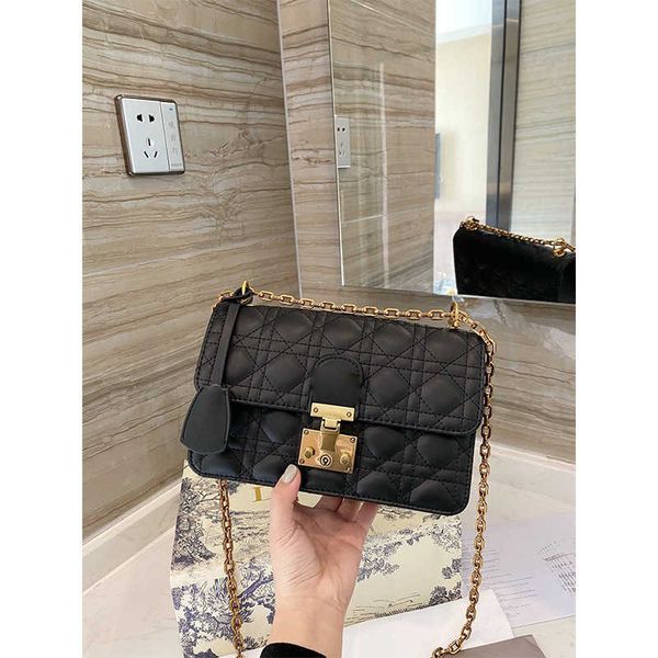 women luxurys designers bags 2021 womens handbags purses designer crossbody wallet bag louisbags_18 roman nail chain dijia simple fashion sa
women luxurys designers bags 2021 womens handbags purses designer crossbody wallet bag louisbags_18 roman nail chain dijia simple fashion sa